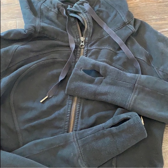 Lululemon zip up - Picture 2 of 3